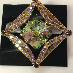 Boutique Gold W/Blue Rhinestone Square Brooch